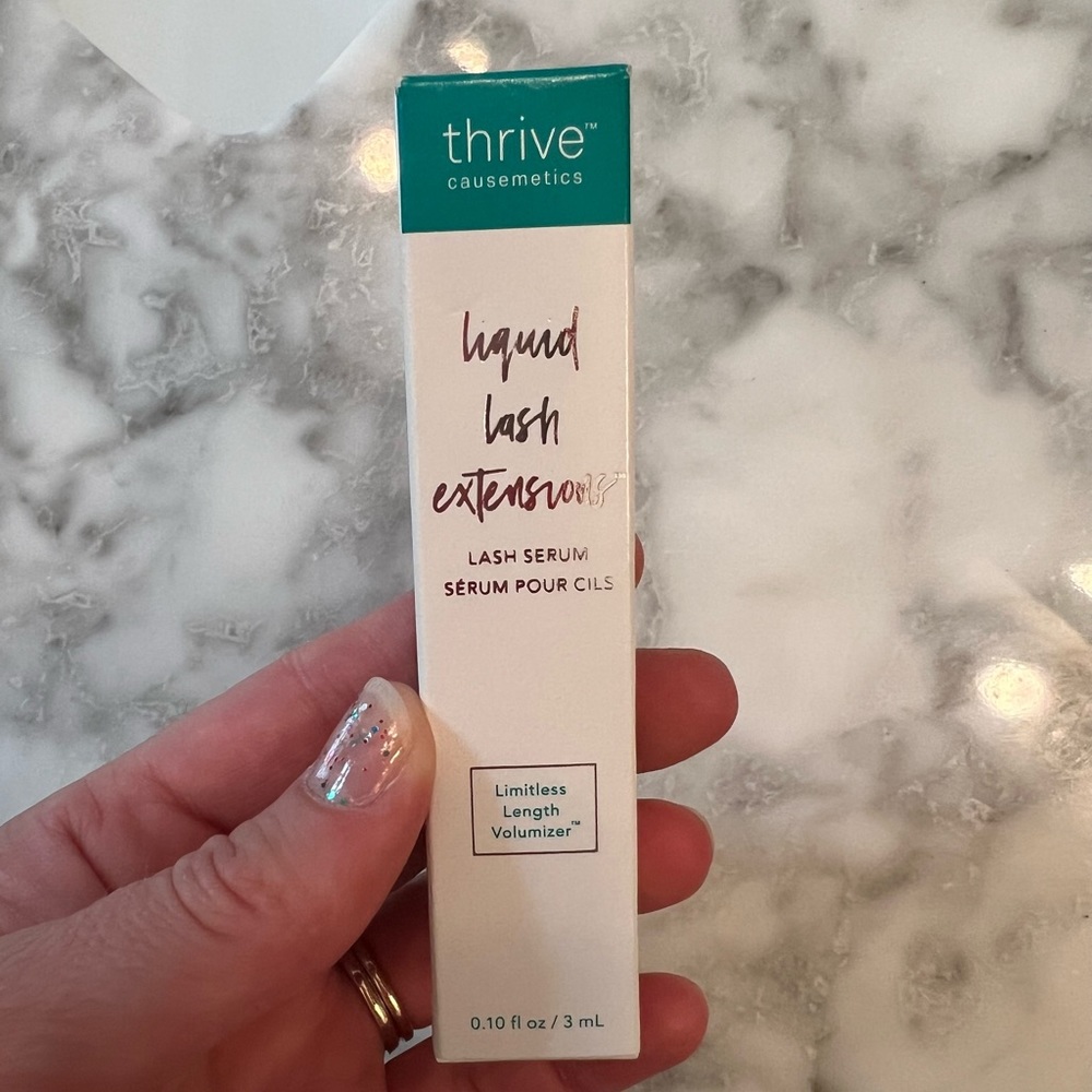 Brand new Thrive Causemetics liquid lash extensions serum